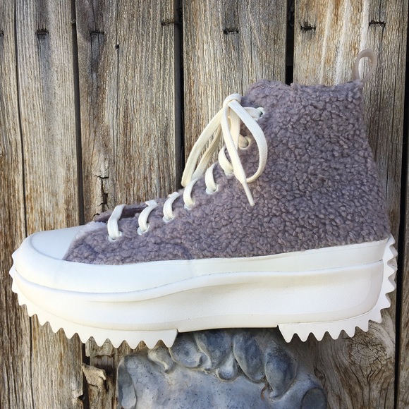 NWT Converse CTAS Faux Shearling Run Star Hike Platform Sneaker Mauve Purple 9 - Picture 1 of 13